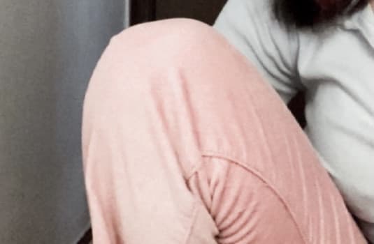 pantaloni rosa il rosa è il colore che ho sempre  odiato. mi sta piacendo 