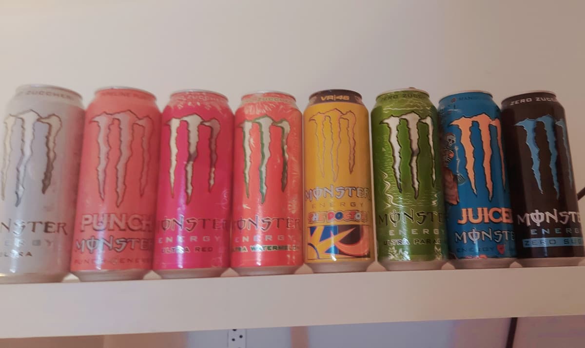 x: smettila di bere monster, ti fanno mal-
io: ti farò male io.