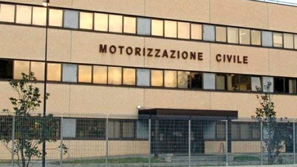 La motorizzazione non è legale (e manco reale)