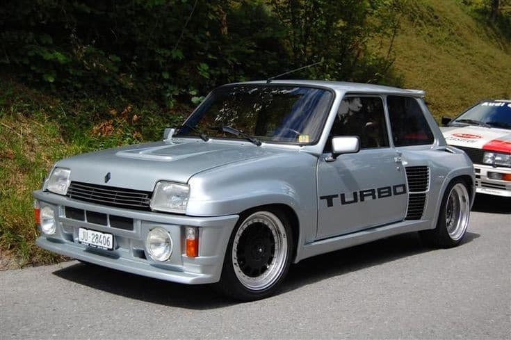 Renault 5 GT turbo. Molto sobria