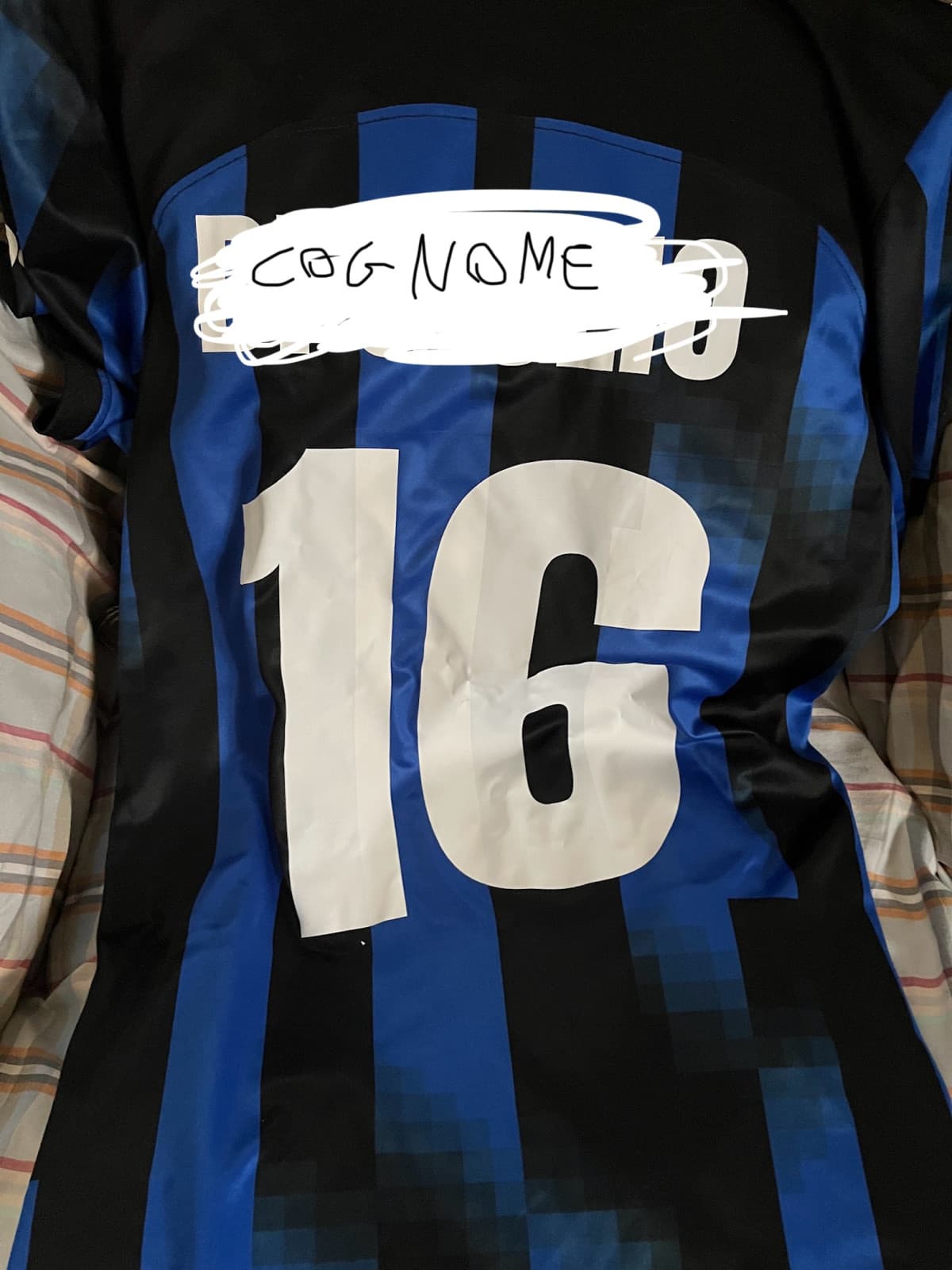 Maglia personalizzata per il 16mo compleanno