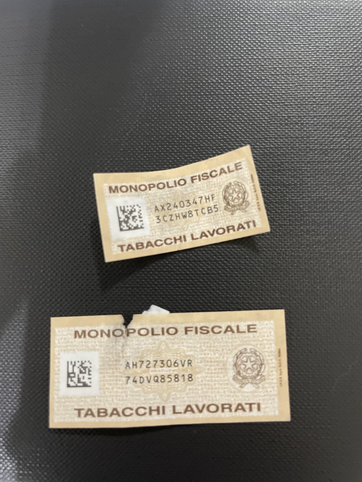 Non io che non fumo ma ho i bollini del monopolio fiscale 