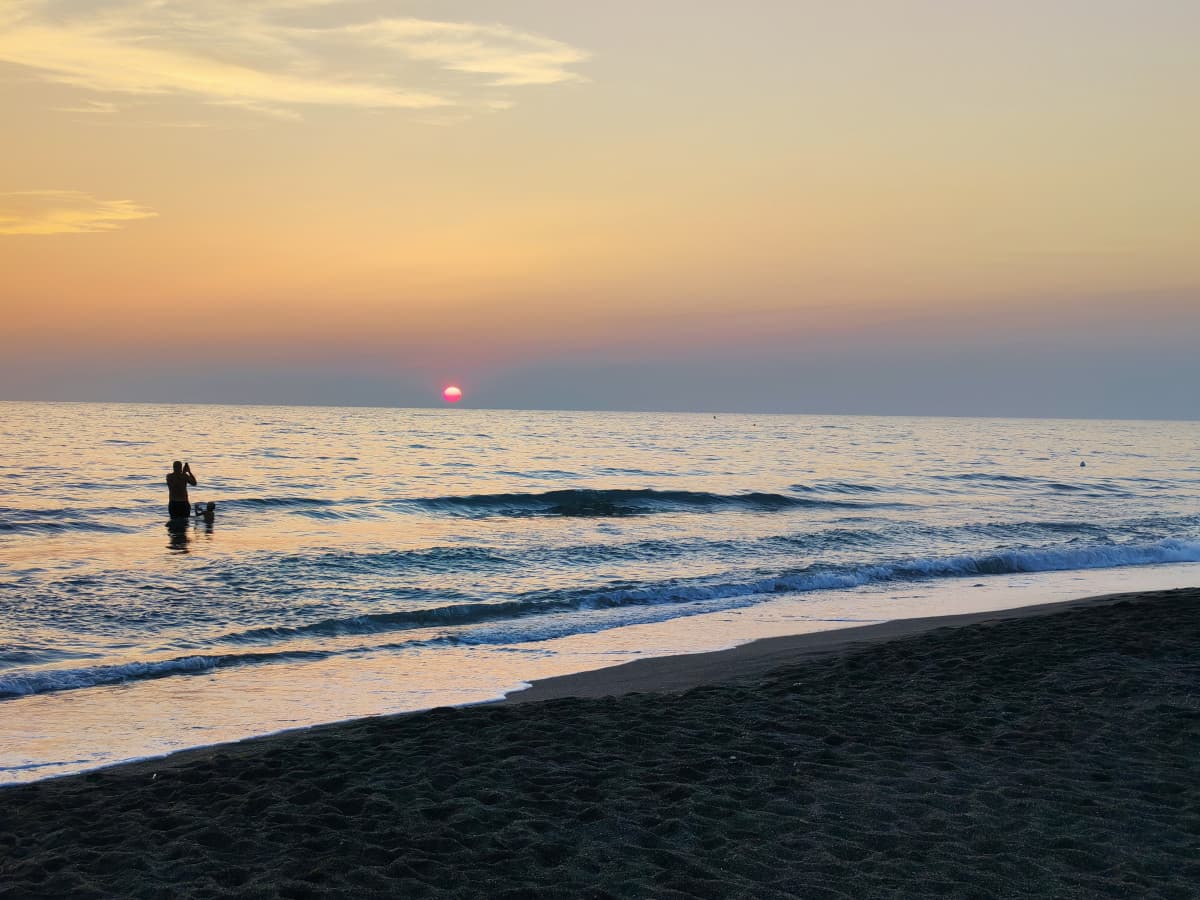 Stasera tramonto così 