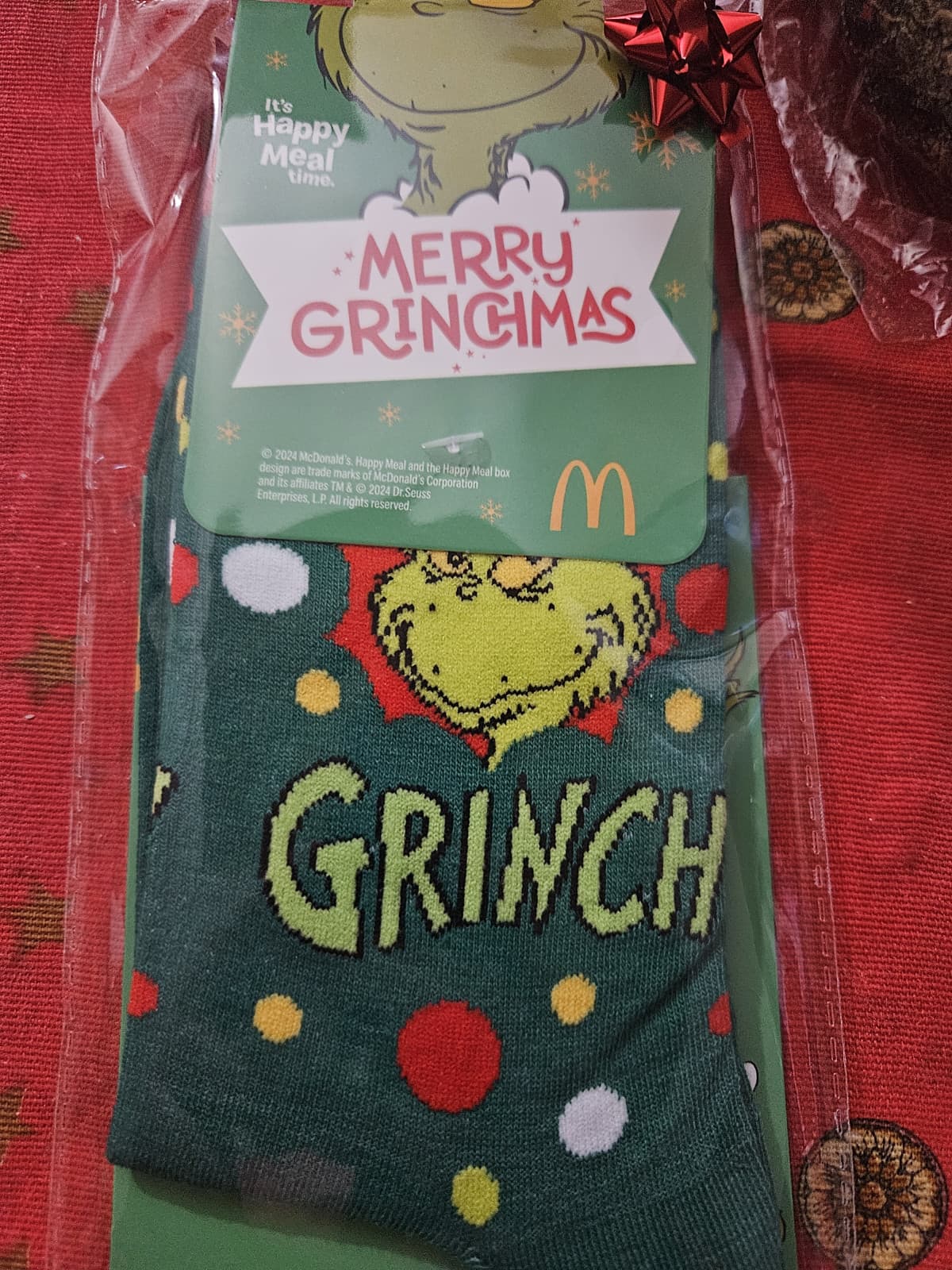 I calzini del grinch, regalo da parte di mcdonald 😭😭