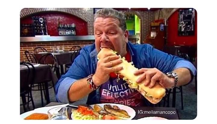 *Ho mangiato troppo, stasera non ceno*
Io a cena: