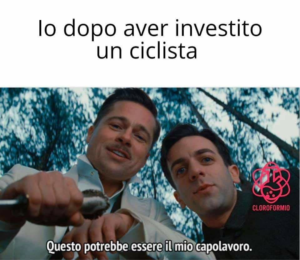 Non ho ancora visto un meme con sta base. Meglio rimediare 