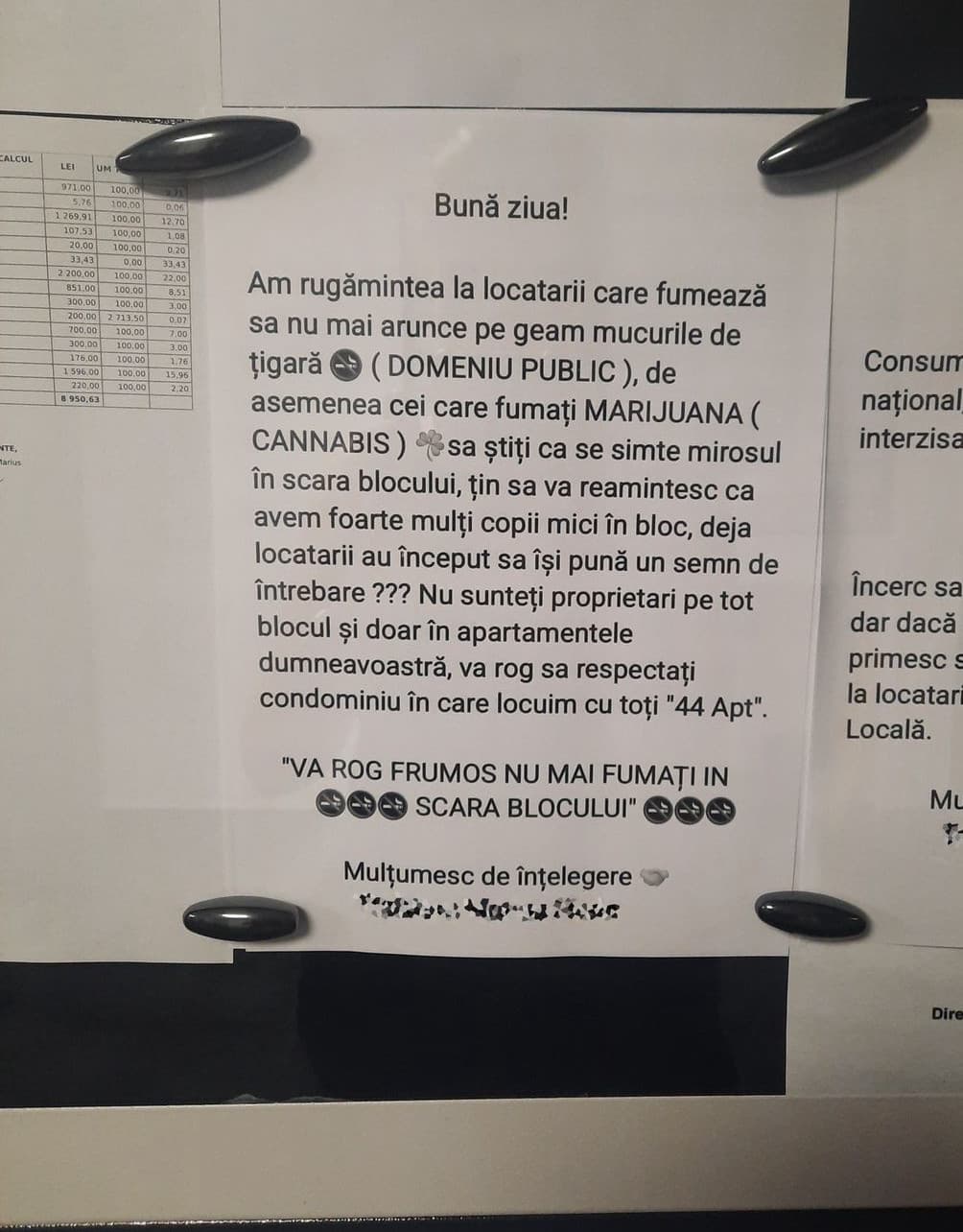 i tipi di biglietti che i rumeni lasciano nel condomionio mi spezzano sempre, ma ero curiosa di sapere se anche in italia si usa farlo, traduco sotto 