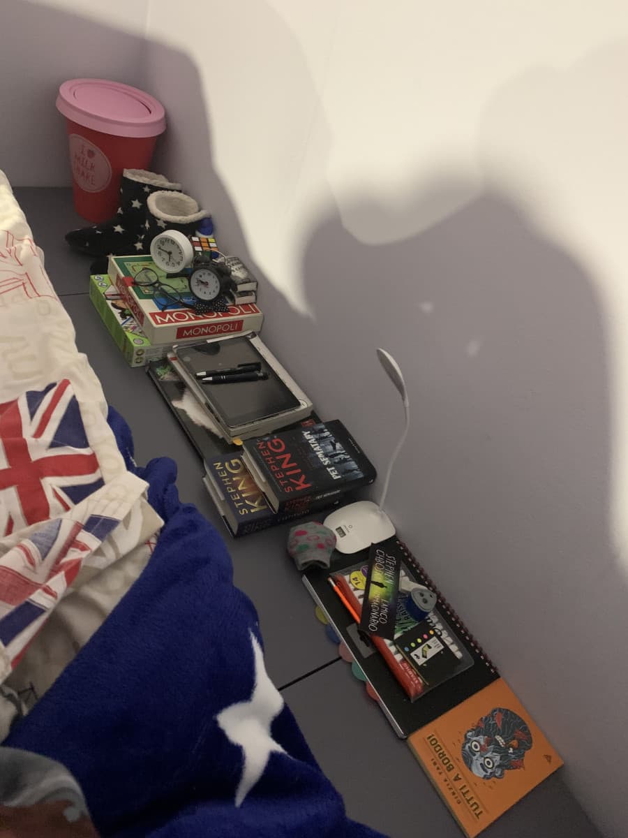 LA CASSETTIERA DEL MIO LETTO OGGI