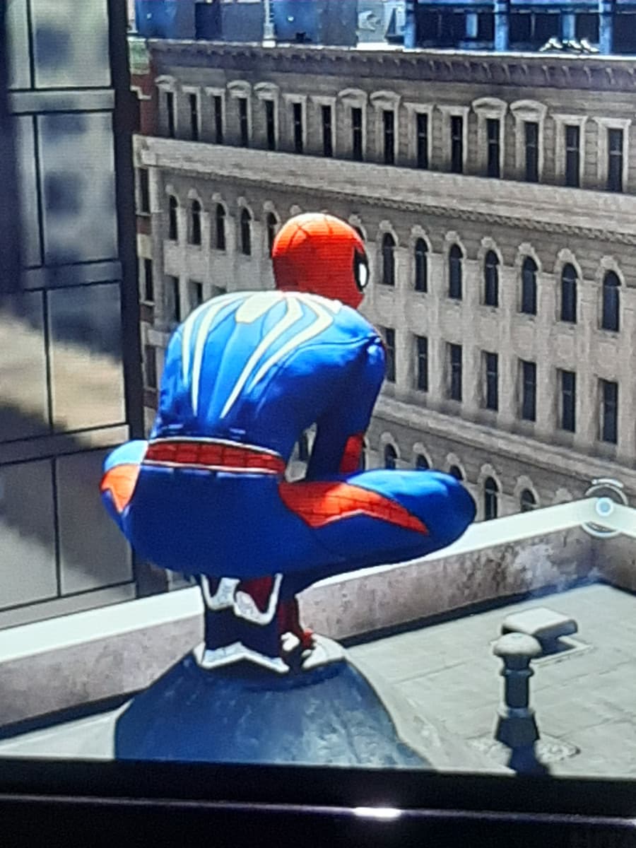 Sto riniziando Marvel Spiderman,prima di prendermi la Ps5,visto che sono un plebeo,mi rigioco