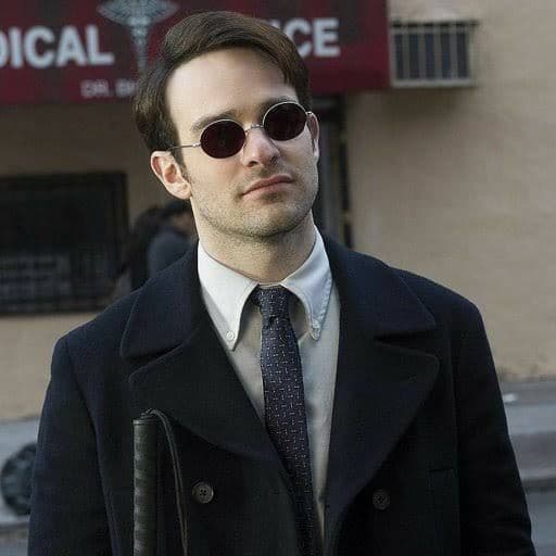 Ho appena finito la prima serie di Daredevil, FI GA TA. Mi è piaciuta troppo, nuova fissazione sbloccata 