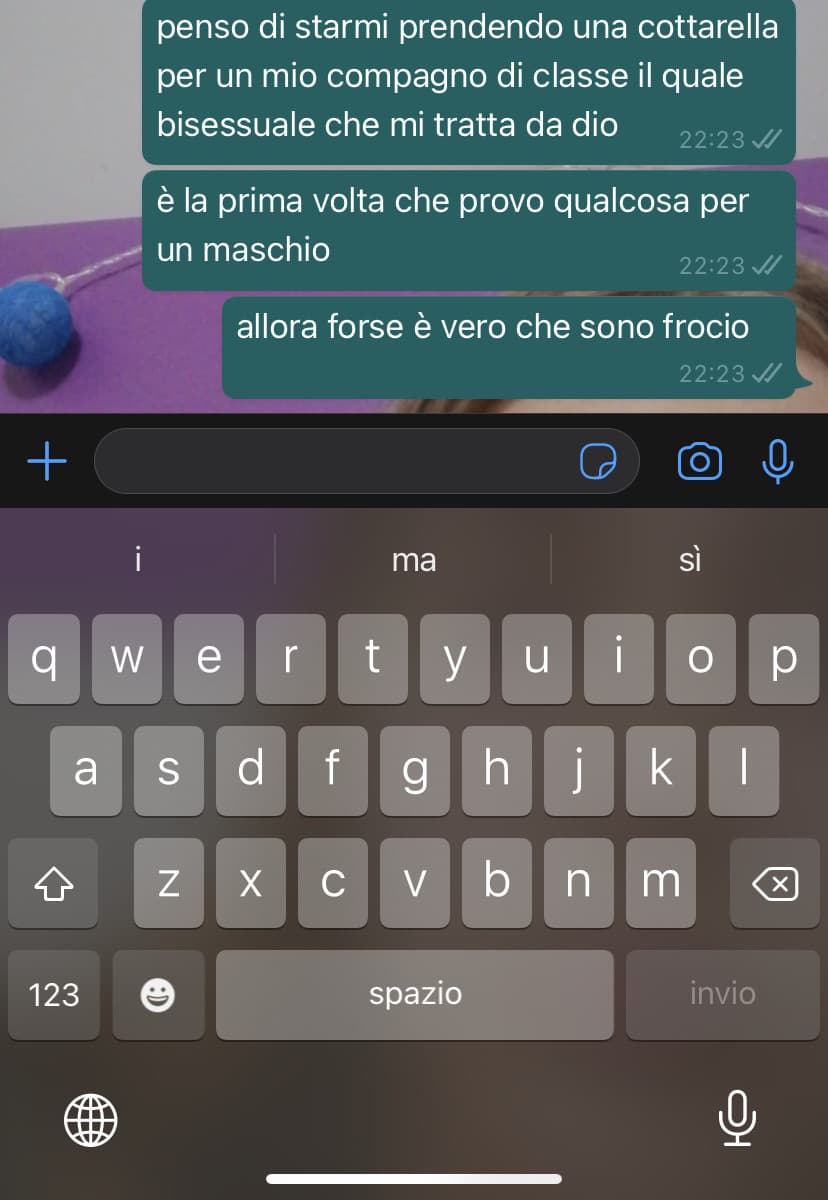 non posso esser gay non mi accetterebbe nessuno l'ultima volta che mi son segato su un porno gay mi son tagliato?