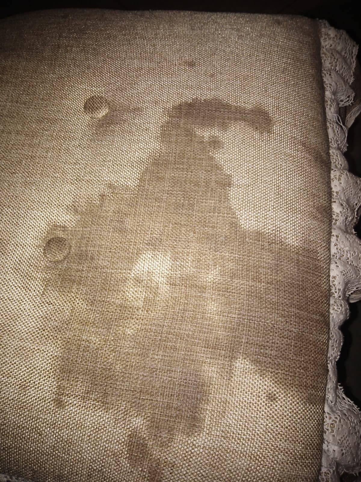 Sono riuscita a buttare il latte sulla sedia... Sono una dannusa profetional! ?