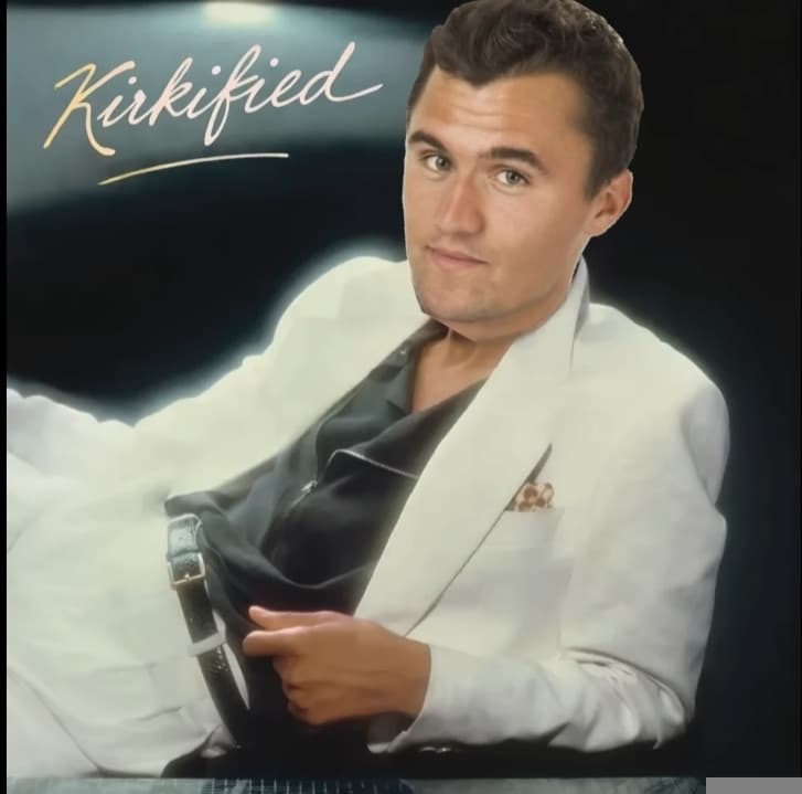 Nei bossoli dei proiettili di Charlie Kirk c'erano delle frasi in supporto della comunità trans, cioè lui era così pacato quando parlava di loro