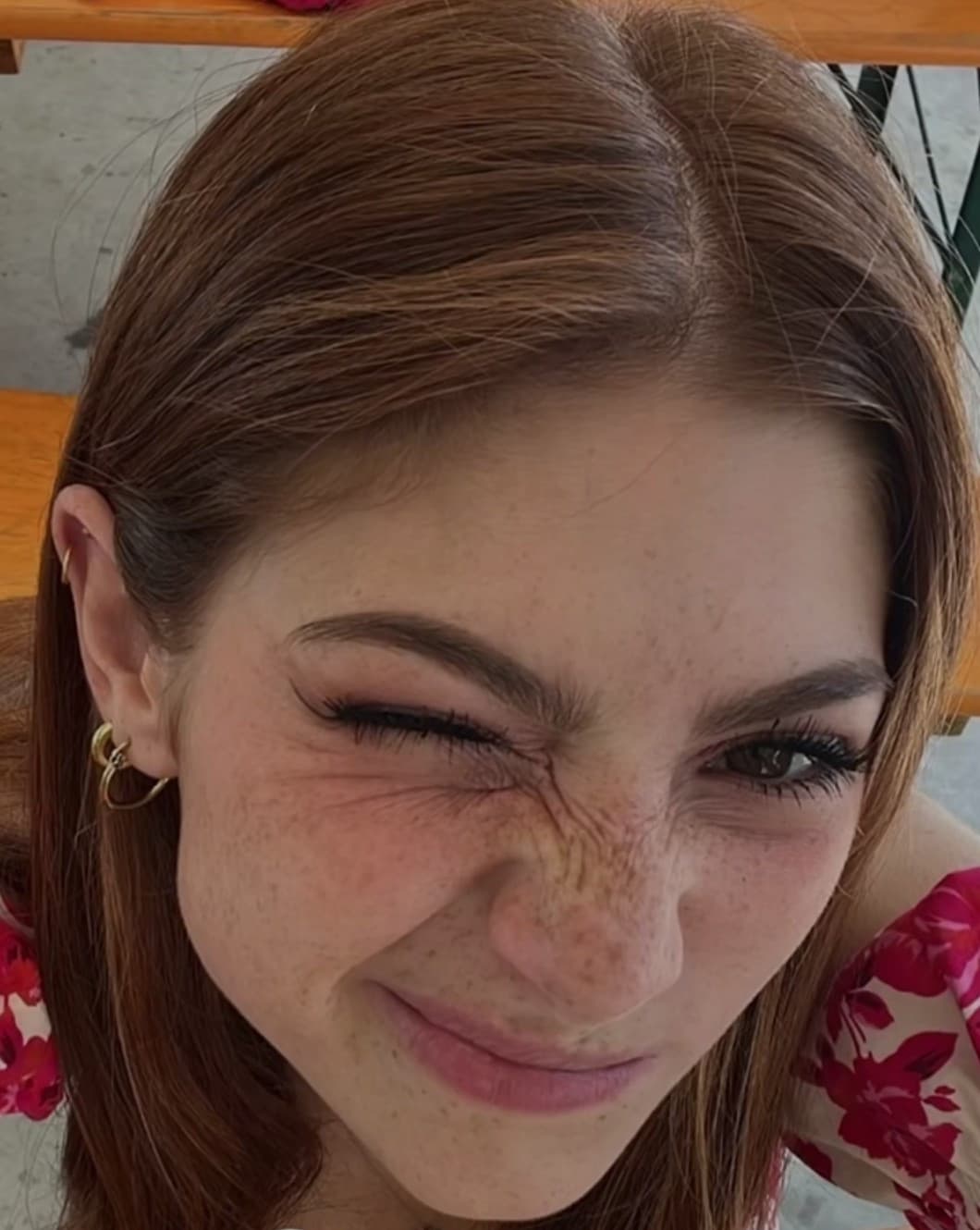 Sono stanca, mi annoio quindi boh mi intrattengo così postando rosse naturali