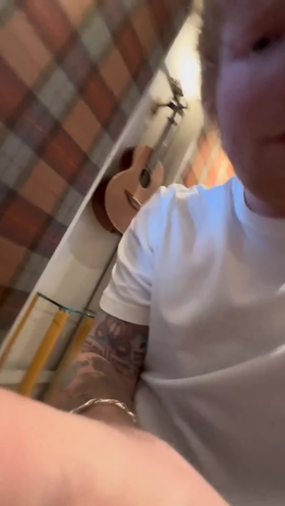 Voglio piangere. Lo amo.