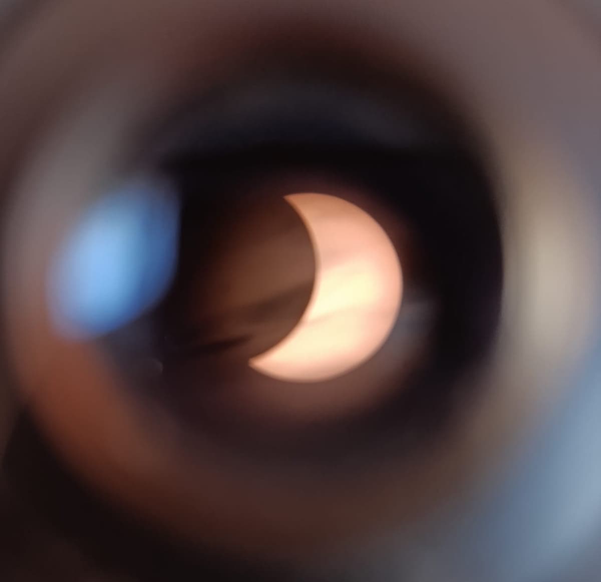 A confronto le vostre foto sono più belle, ma siccome da me si stava facendo nuvolo e le mie foto alla luna escono in 72p...