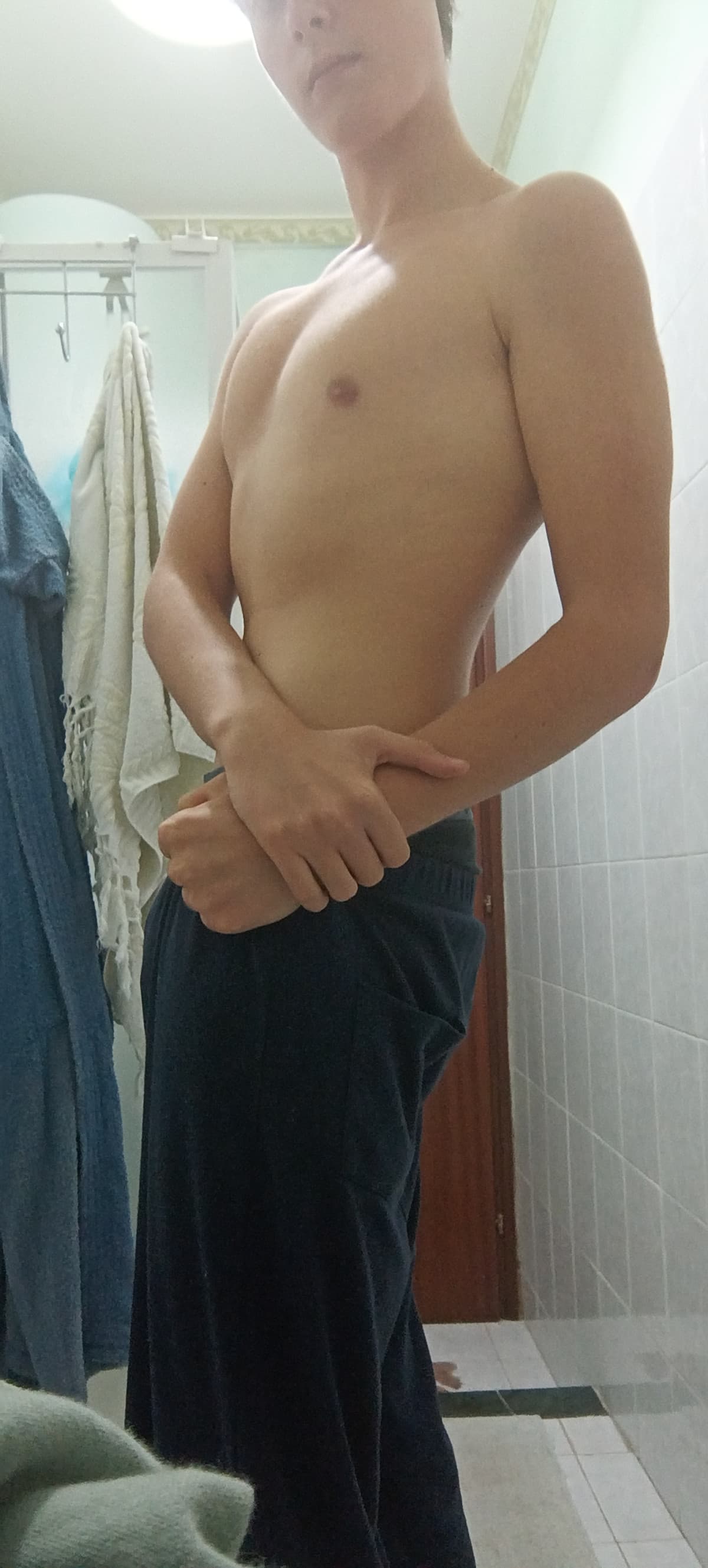 Che ne pensate del mio fisico? È da un po' che mi alleno,