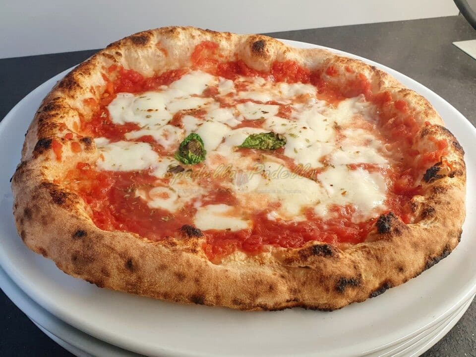 Cosa mangiate di buono stasera? Io la pizza :)