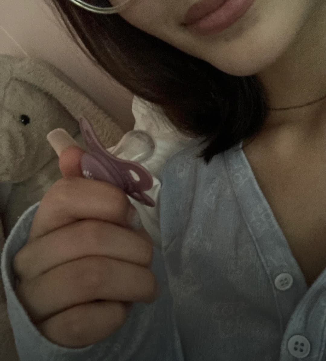 Così riesco a dormire fa strano lo so ma non riempitemi di insulti grazie hahaha