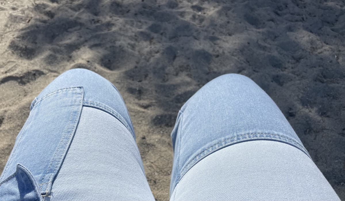 sono al mare e molto probabilmente è l’ultima volta dell’anno. Questa settimana ho tipo 4 verifiche e devo studiare. Per ora non mi pesa la scuola e appunto studiare, spero che rimanga così tutto l’anno e che mi rimanga la
voglia di andare in classe