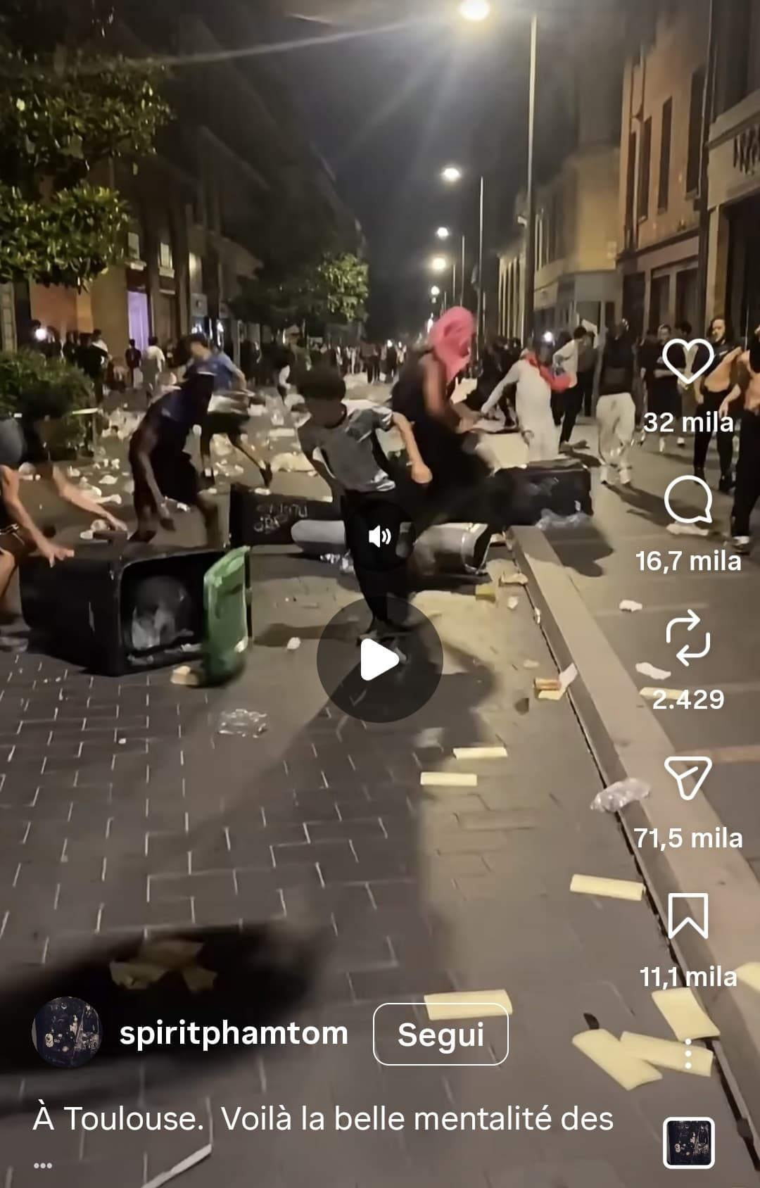 che brutta fine che ha fatto la Francia, ah ovviamente a comportarsi così non sono i francesi però