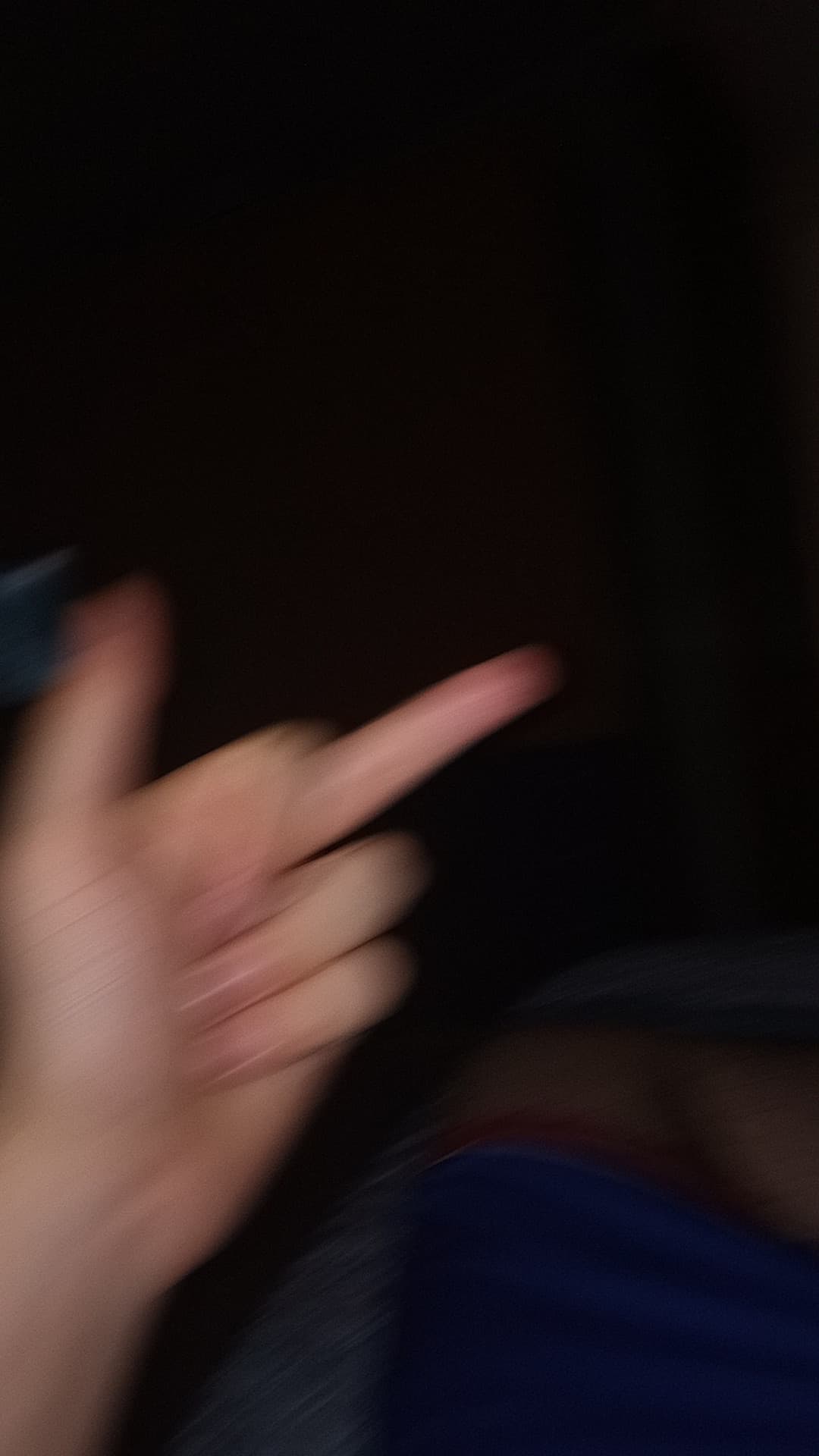 dovevo farmi la doccia e preparare lo zaino ma mi sono addormentato alle 10 e svegliato ora. Che palleee
